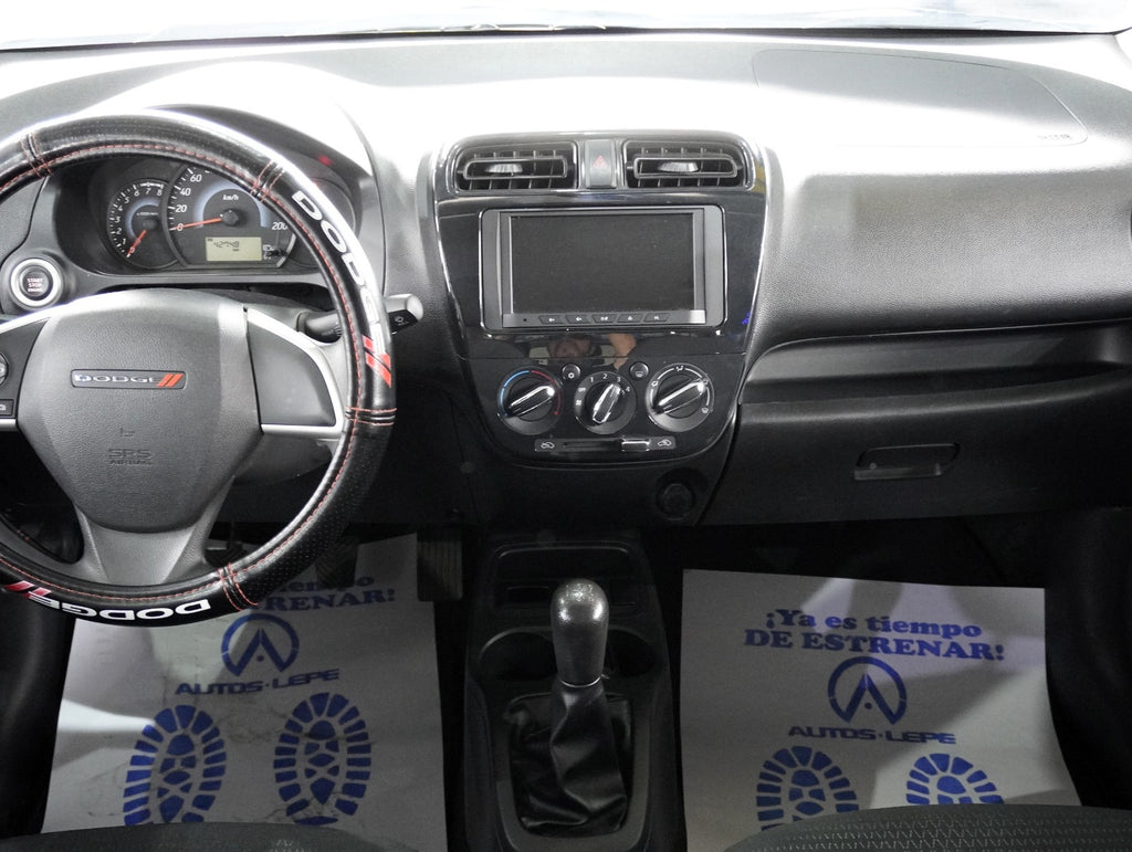 Dodge Attitude SE 2022