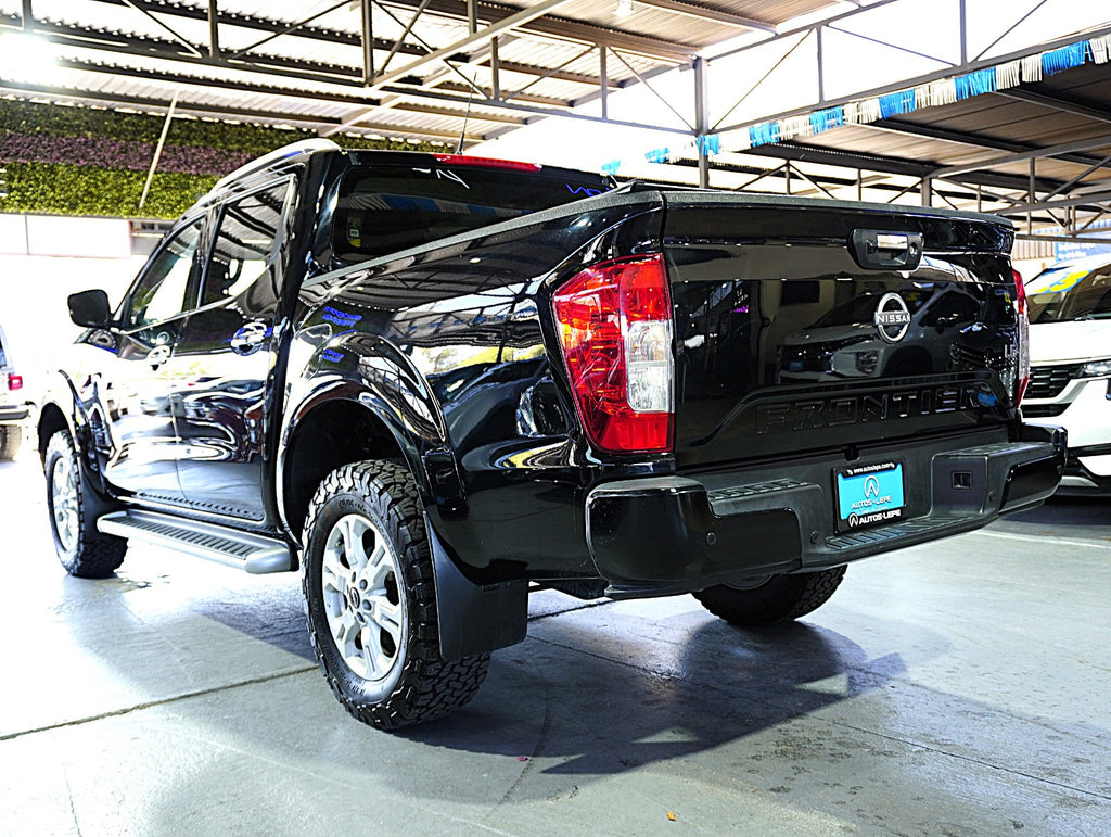 Nissan Frontier NP300 LE 2024