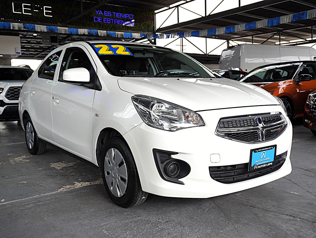 Dodge Attitude SE 2022