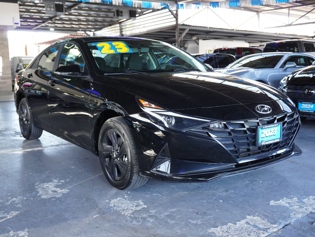 Hyundai Elantra GLS 2023