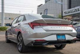 Hyundai Elantra Limited 2022